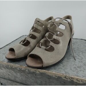 Munro American Womens 8M Taupe Metallic Lace Up Peep Toe‎ Block Heel Sandals